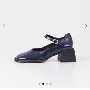 Vagabond Ansie Pumps in black